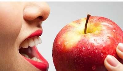 リンゴを食べることは健康に有益ですが、リンゴの種について知って驚くでしょう、一度知ってください